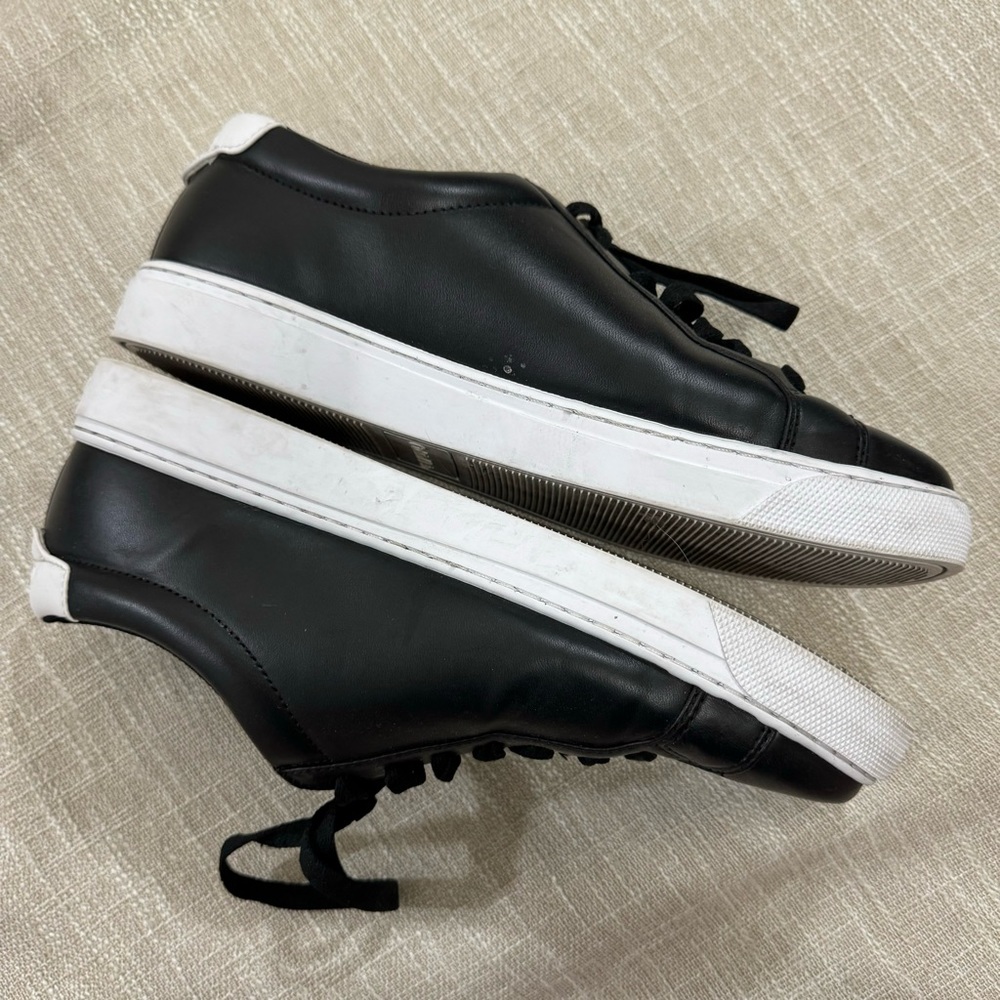 Calvin Klein Black and White Casual Sneakers Size 10 - Picture 4 of 8